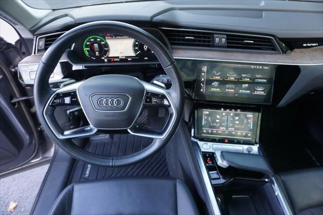 2019 Audi e-tron Premium Plus
