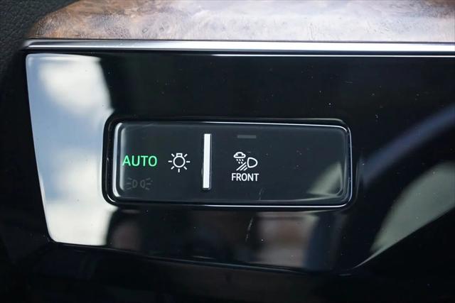 2019 Audi e-tron Premium Plus