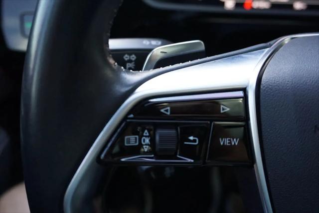 2019 Audi e-tron Premium Plus
