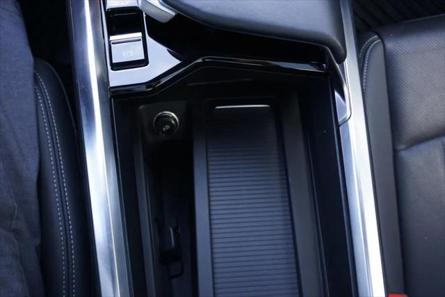 2019 Audi e-tron Premium Plus