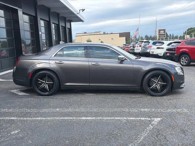 2017 Chrysler 300 C