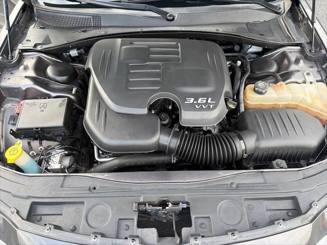 2017 Chrysler 300 C