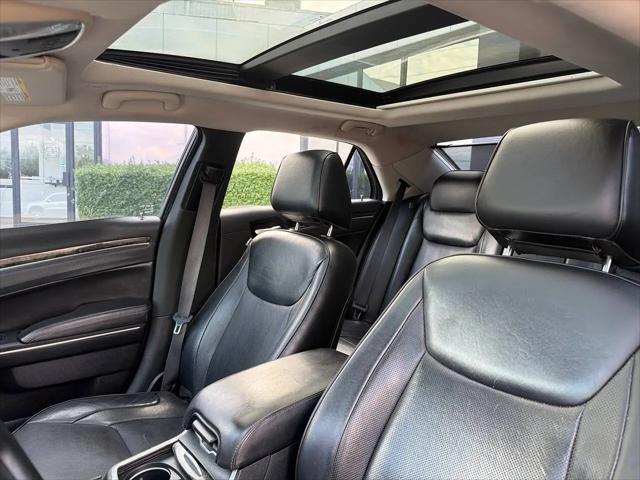 2017 Chrysler 300 C