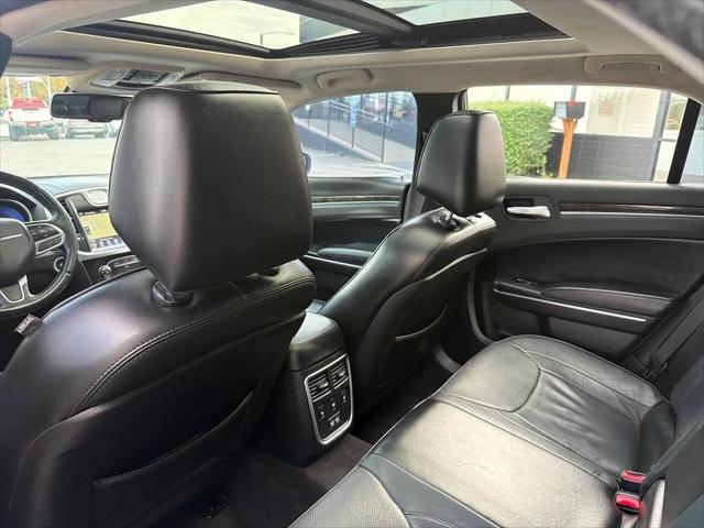 2017 Chrysler 300 C
