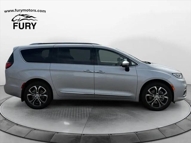 2026 Chrysler Pacifica Pinnacle AWD