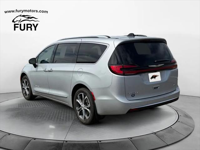2026 Chrysler Pacifica Pinnacle AWD