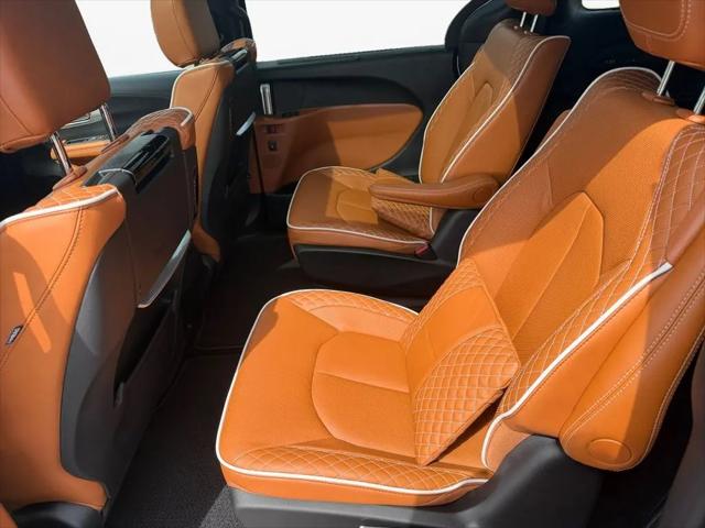 2026 Chrysler Pacifica Pinnacle AWD
