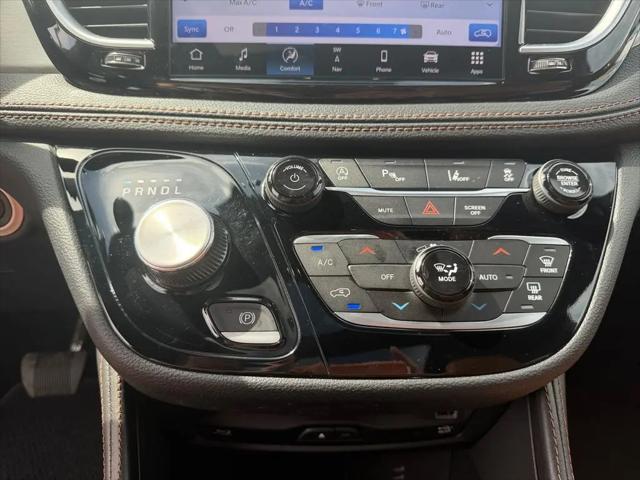 2026 Chrysler Pacifica Pinnacle AWD