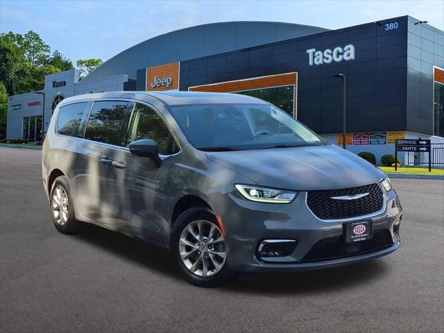 2023 Chrysler Pacifica Touring L AWD for sale in Elmsford, NY