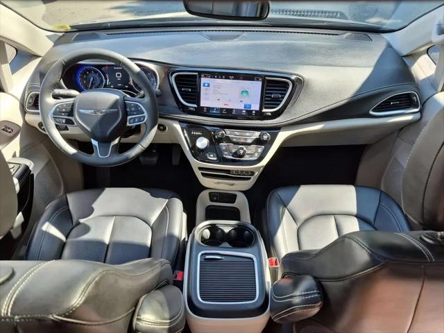2023 Chrysler Pacifica Touring L AWD