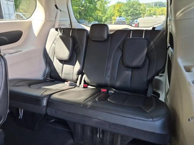 2023 Chrysler Pacifica Touring L AWD