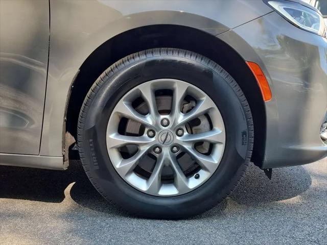 2023 Chrysler Pacifica Touring L AWD
