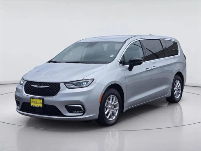 2024 Chrysler Pacifica Touring L for sale in Houston, TX