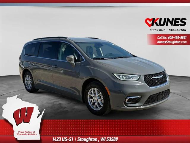 2022 Chrysler Pacifica Touring L for sale in Stoughton, WI