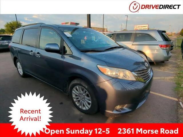 2017 Toyota Sienna XLE 8 Passenger for sale in Columbus, OH