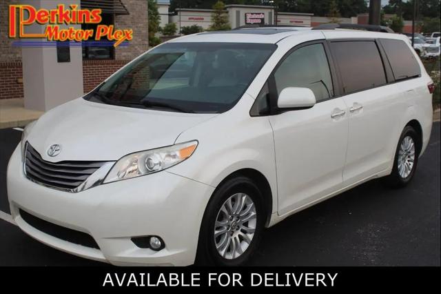 2017 Toyota Sienna XLE 8 Passenger for sale in Paducah, KY