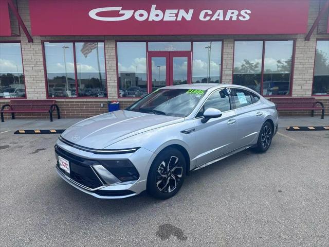 2025 Hyundai Sonata SEL for sale in Middleton, WI