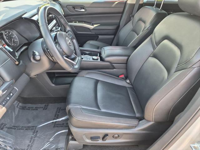 2024 Nissan Pathfinder SL 4WD