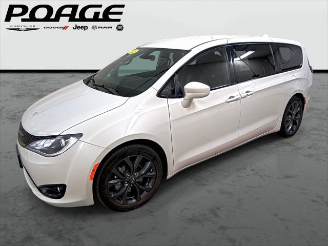 2020 Chrysler Pacifica Touring for sale in Hannibal, MO