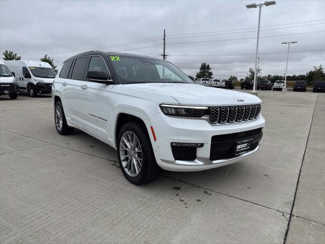 2022 Jeep Grand Cherokee L Summit 4x4 for sale in Waukee, IA