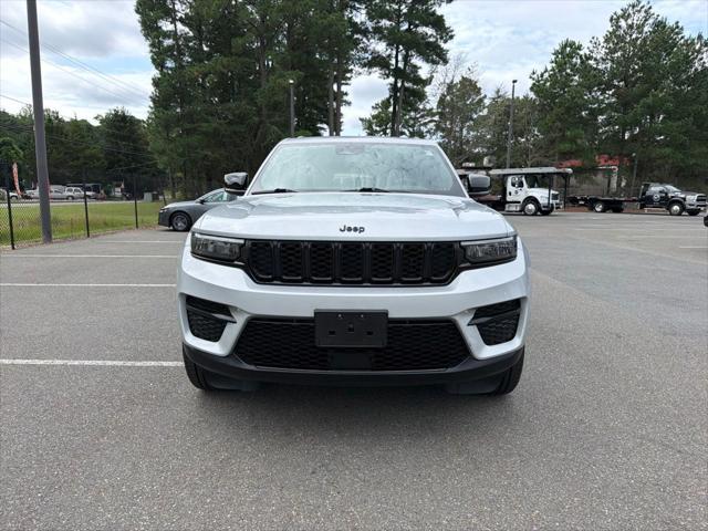 2025 Jeep Grand Cherokee Altitude 4x4 2025 Jeep Grand Cherokee Altitude 4x4