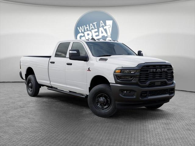 2026 RAM 2500 Tradesman Crew Cab 4x4 8 Box