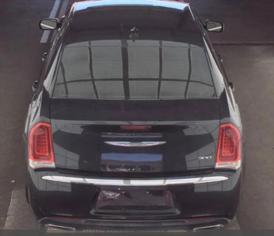 2017 Chrysler 300 Limited