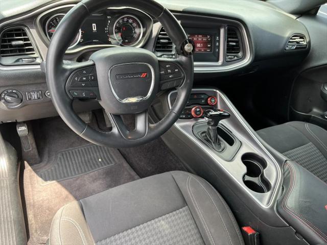 2017 Dodge Challenger SXT