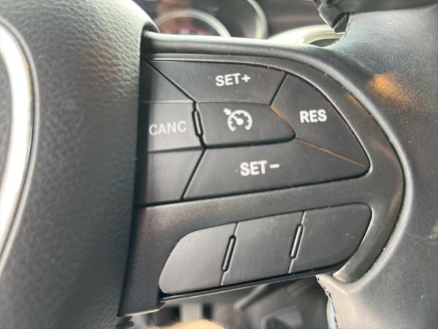 2017 Dodge Challenger SXT