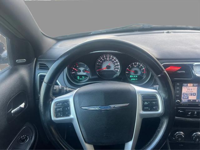 2011 Chrysler 200 Limited