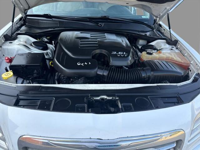 2011 Chrysler 300 Limited