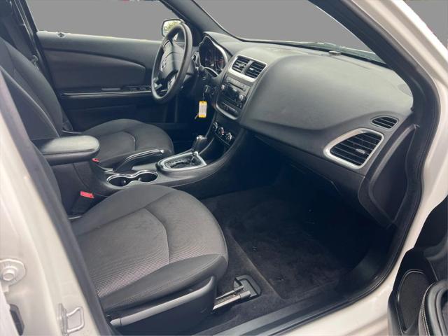 2014 Dodge Avenger SE