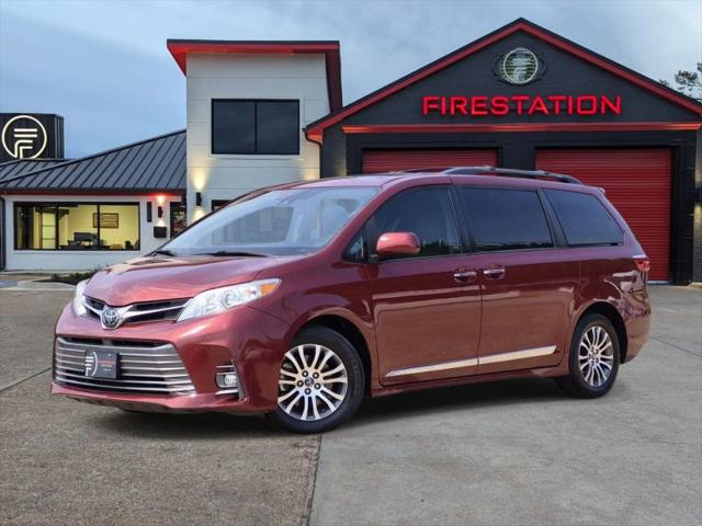 2018 Toyota Sienna XLE 8 Passenger for sale in Tyler, TX