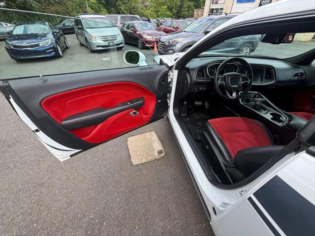 2015 Dodge Challenger R/T Plus
