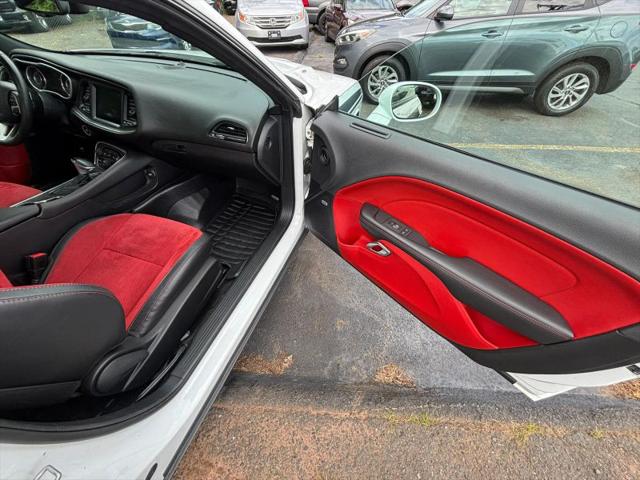 2015 Dodge Challenger R/T Plus