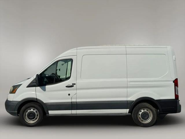 2017 Ford Transit Medium Roof w/Sliding Side Door w/RWB