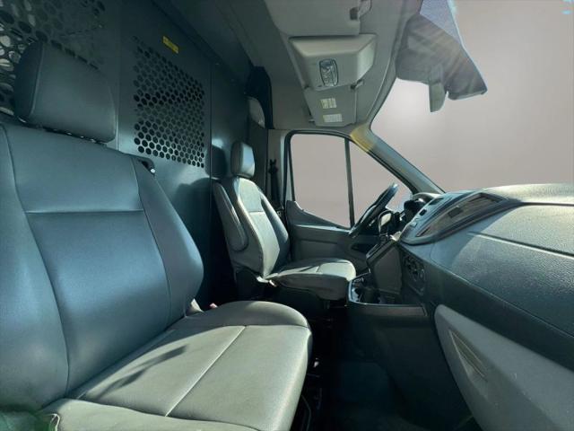 2017 Ford Transit Medium Roof w/Sliding Side Door w/RWB