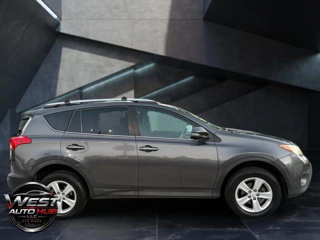 2013 Toyota RAV4 XLE