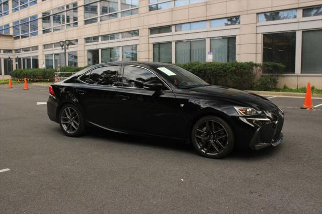 2017 Lexus IS 200t 200t