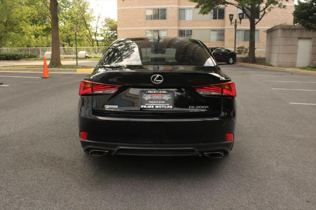 2017 Lexus IS 200t 200t