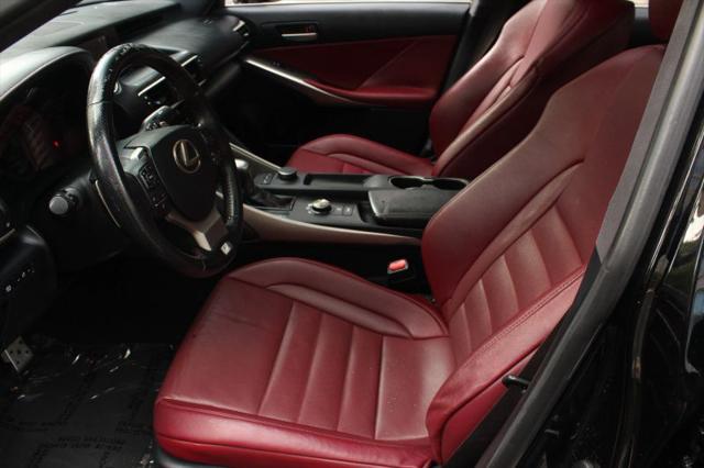 2017 Lexus IS 200t 200t