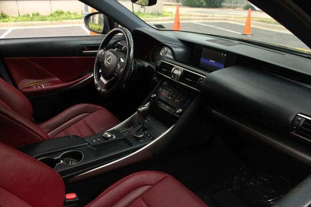 2017 Lexus IS 200t 200t