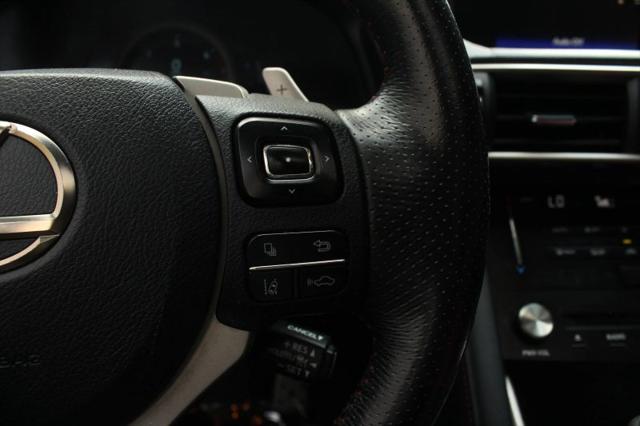 2017 Lexus IS 200t 200t