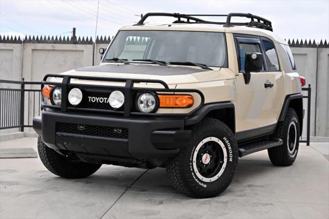 2010 Toyota FJ Cruiser Base for sale in Montclair, CA