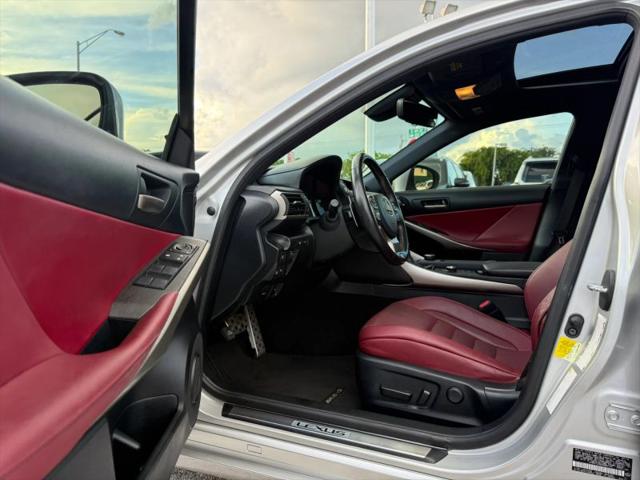 2019 Lexus IS 300 300