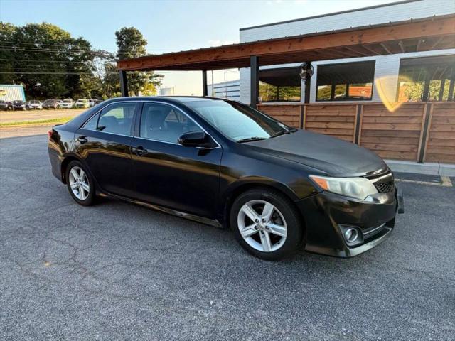 2013 Toyota Camry SE for sale in Flowery Branch, GA