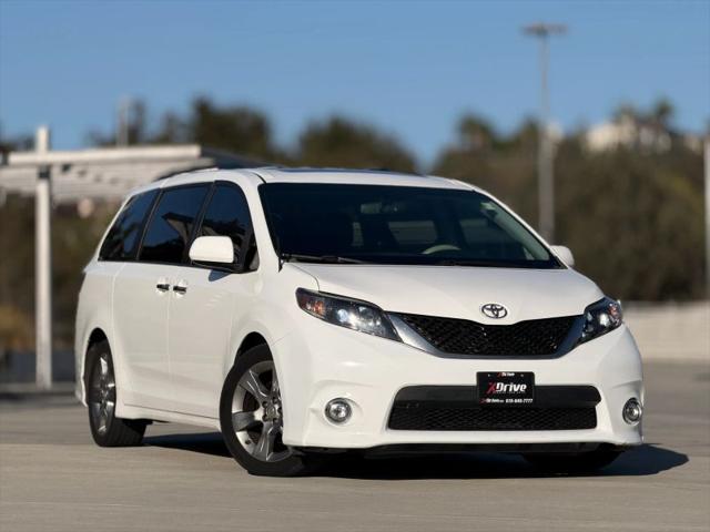 2013 Toyota Sienna SE 8 Passenger for sale in San Diego, CA