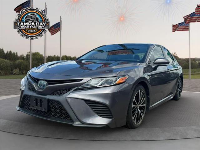 2020 Toyota Camry SE Hybrid for sale in Tampa, FL