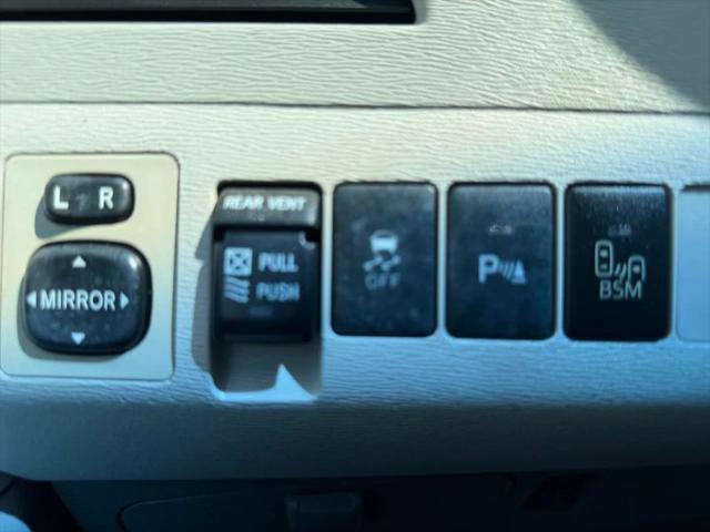 2013 Toyota Sienna XLE V6 8 Passenger