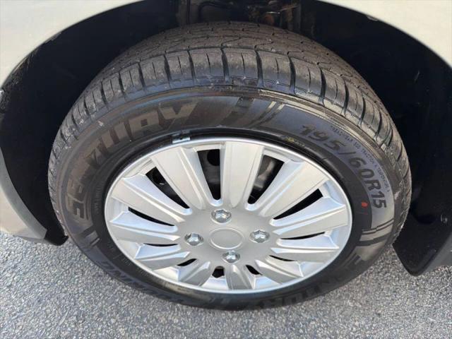 2011 Nissan Versa 1.8S